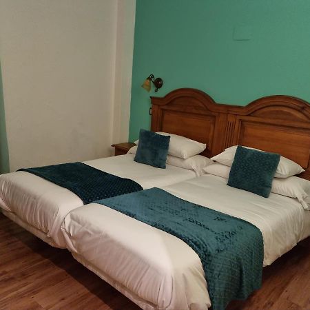 Puerta Al Duraton Bed & Breakfast Sebúlcor Dış mekan fotoğraf