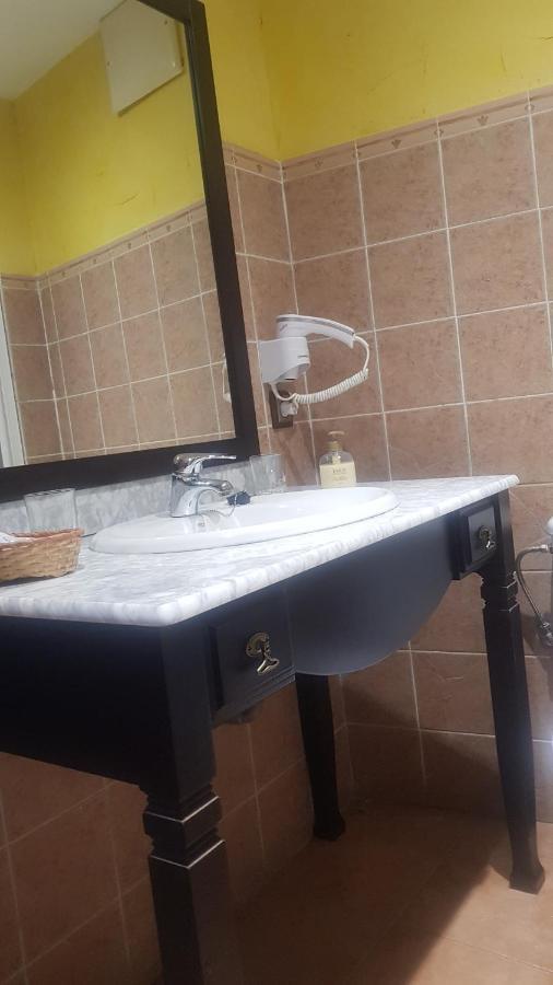 Puerta Al Duraton Bed & Breakfast Sebúlcor Dış mekan fotoğraf