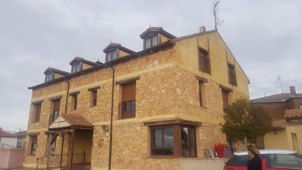 Puerta Al Duraton Bed & Breakfast Sebúlcor Dış mekan fotoğraf