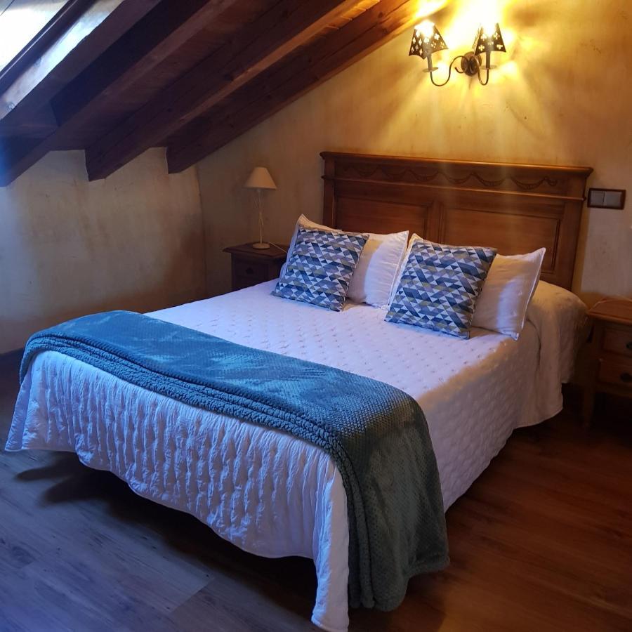 Puerta Al Duraton Bed & Breakfast Sebúlcor Oda fotoğraf